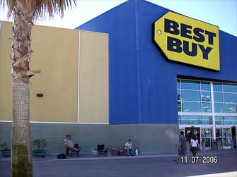 ps3-line-bestbuy.jpg